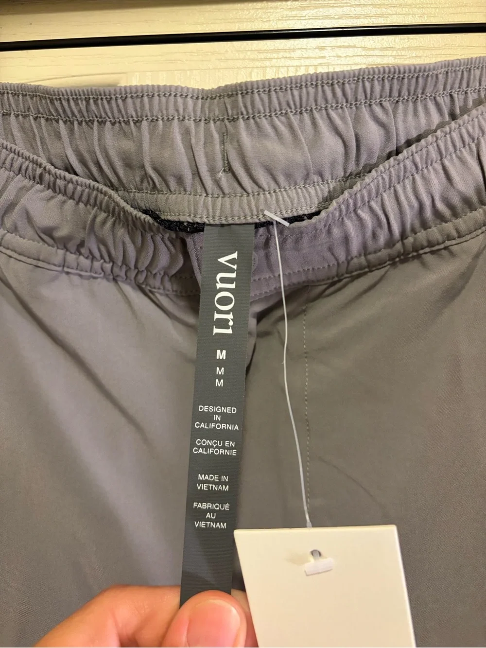 Vuori Men’s “Banks Resort” Short 7” Inseam w/ Brief Mesh Liner (M)
